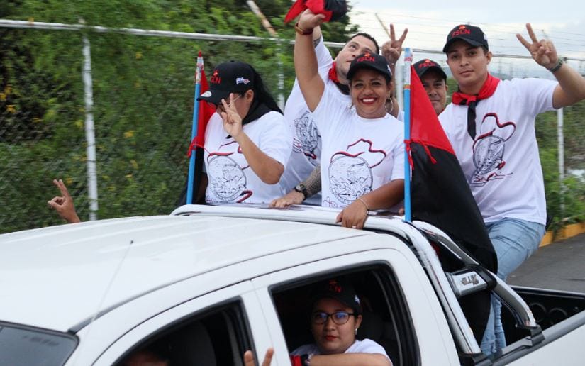 Empresa Portuaria Nacional realiza caravana en saludo al 43 19